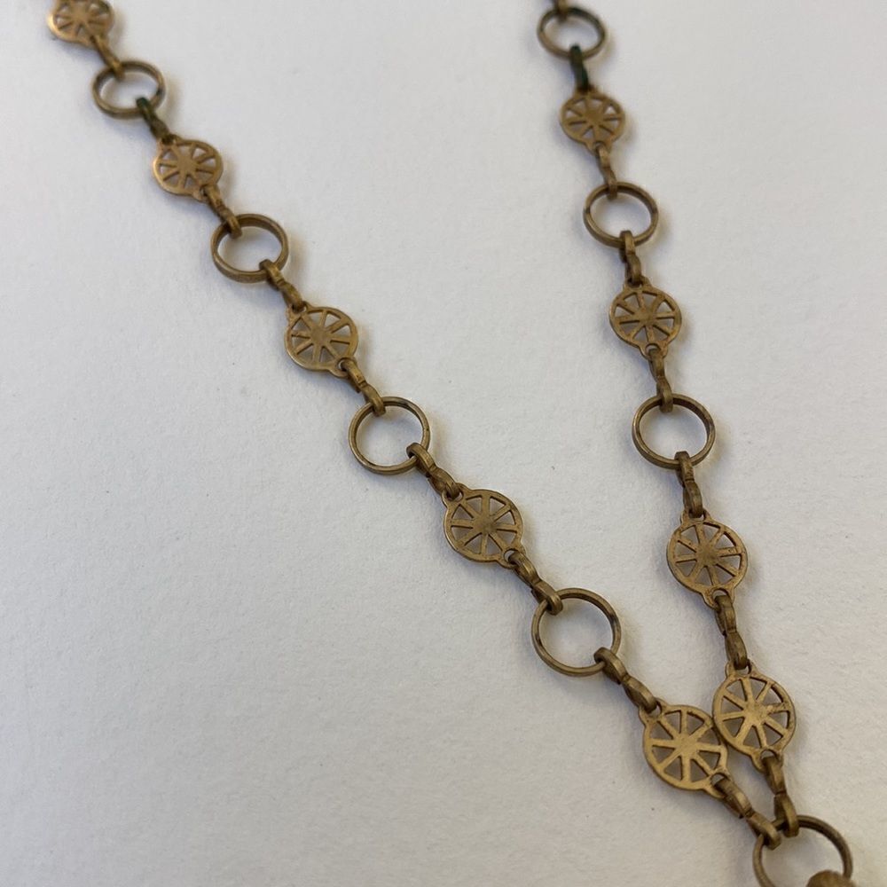 Vintage Inspired Necklace With Blue Stone Pendant - Picture 6 of 8
